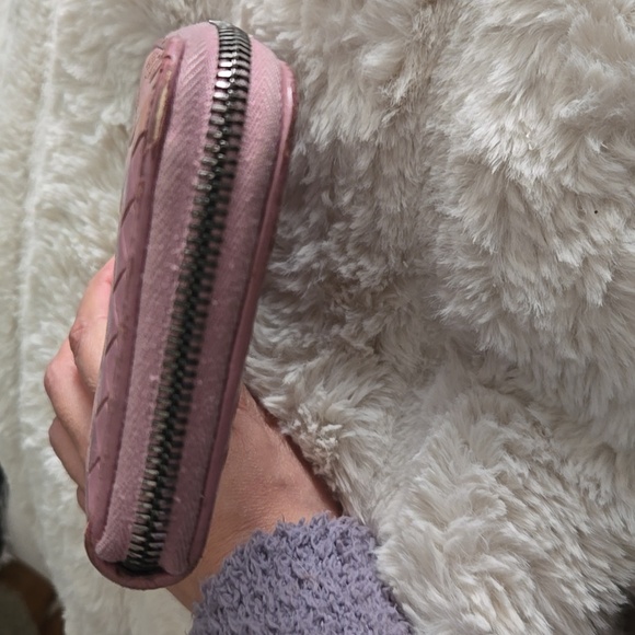 Bottega Venta Preloved wallet great condition inside & out, mauve. - Picture 9 of 14